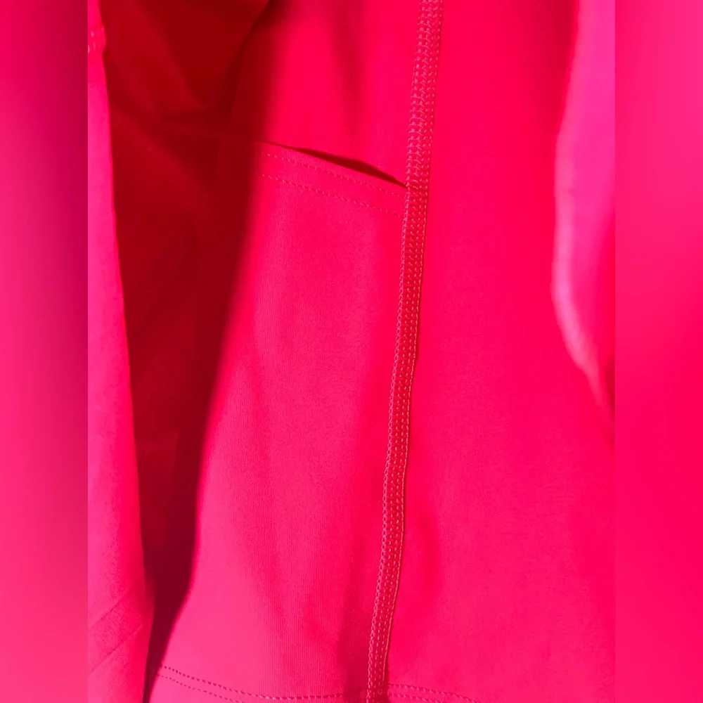 Aritizia TnAction TnaMove Tennis ProMicro pleated high rise Skirt Fuscia Size XL